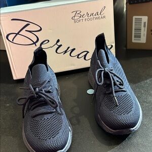 Women’s size 6.5 navy blue sticker new in the box, Bernal Navy Knit Sneakers